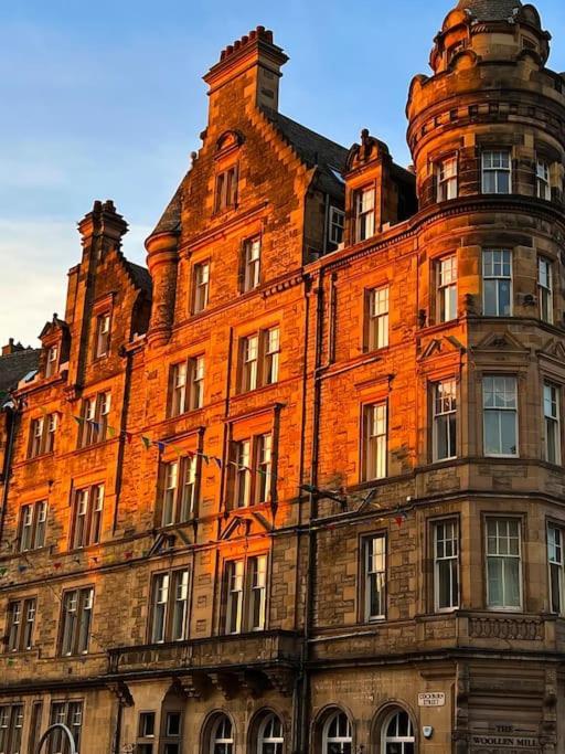 A Luxurious Wee Retreat On The Royal Mile Old Town EDI